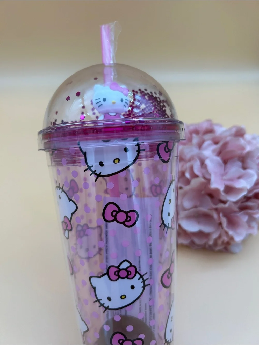 Hello Kitty Pink Glitter Dome Tumbler with Straw NEW!  Super Cute Drinking Cup
